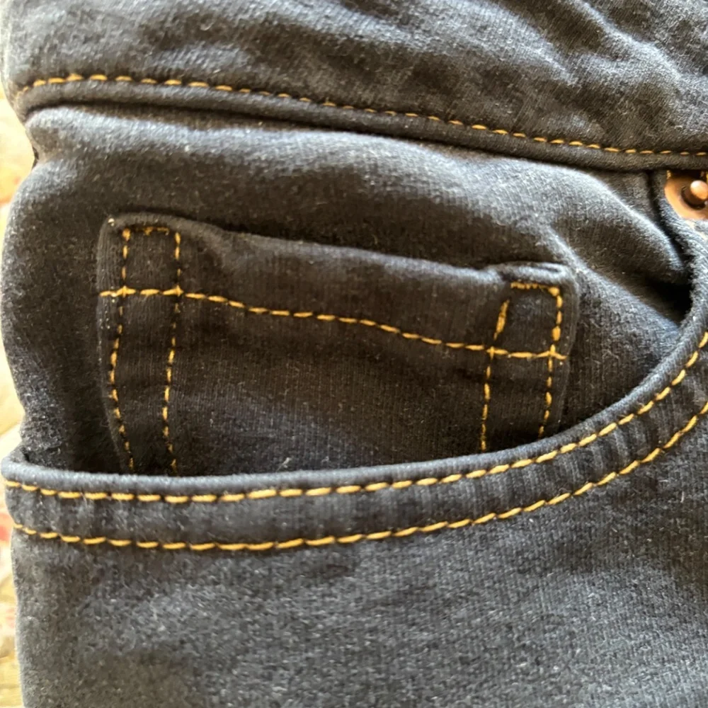 Jeans - petite - Picture 7 of 9